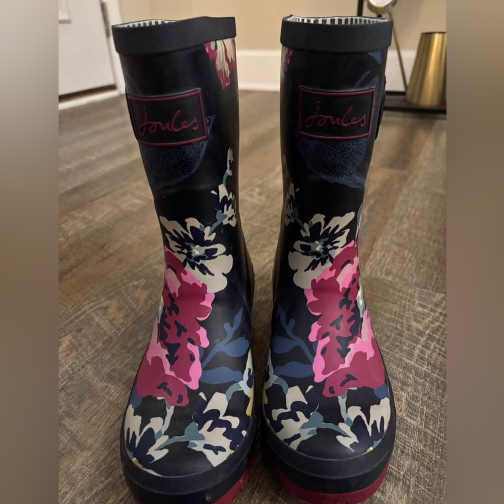 Joules Women's Navy and Pink Floral Rain Boots - Picture 1 of 3